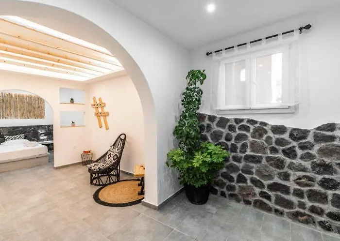 Vlychada's Diamond *