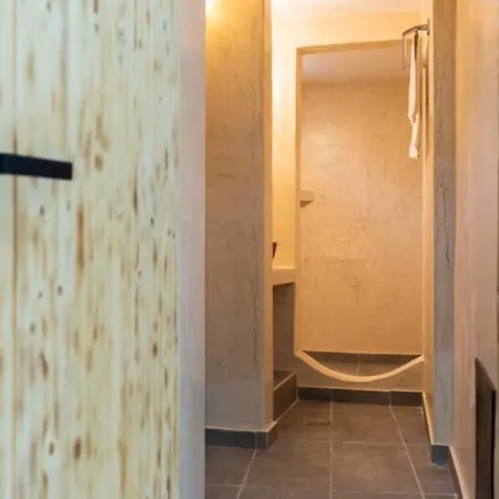 Vlychada's Diamond Apartment