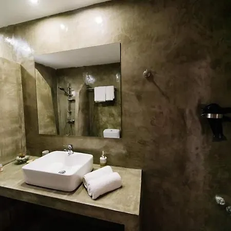 Vlychada's Diamond Apartment Vlychada