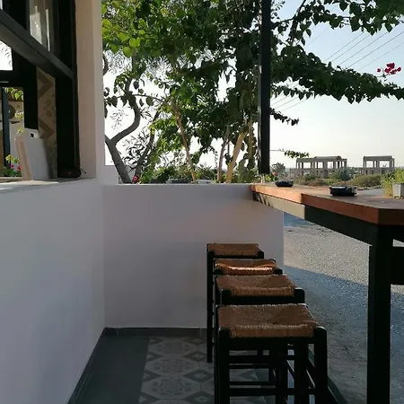 Vlychada's Diamond Apartment *