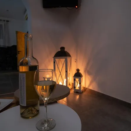 Vlychada's Diamond Apartment *