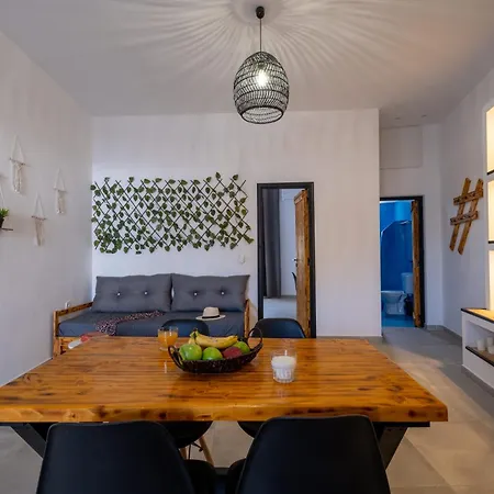 Vlychada's Diamond Apartment *