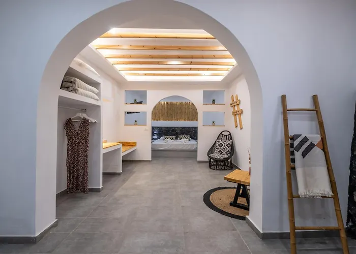 Vlychada's Diamond *